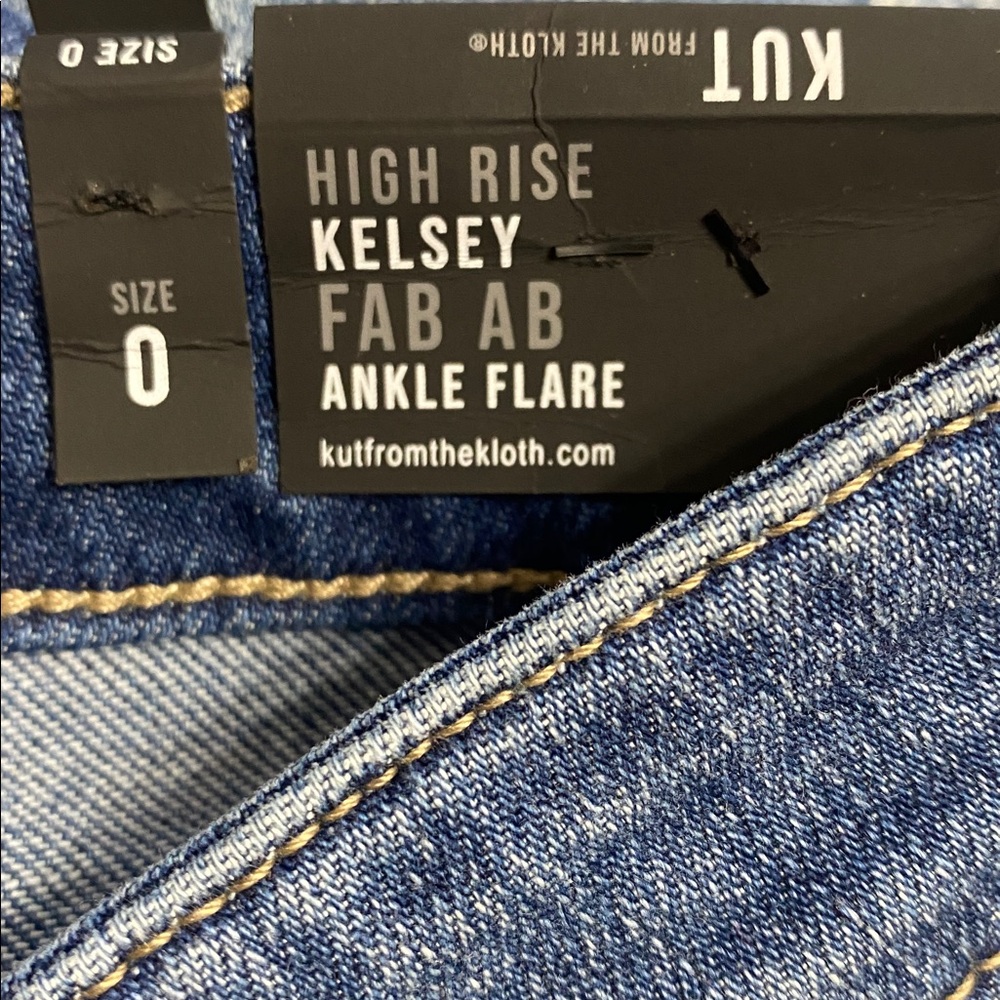 NWT KUT FROM THE KLOTH Kelsey Fab Ab High Waist Raw Hem Ankle Flare Jeans - Picture 7 of 9